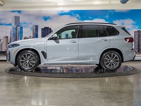 Used 2026 BMW X5 xDrive50e w/ M Sport Package AWD/4WD image 6