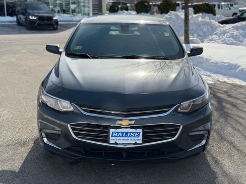 Used 2018 Chevrolet Malibu LT image 2