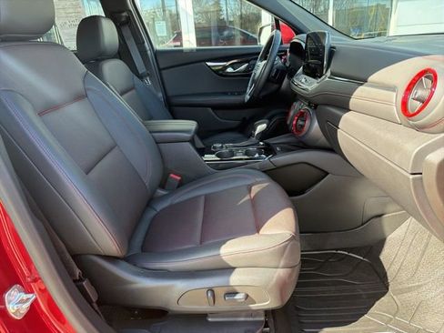 Certified 2024 Chevrolet Blazer RS w/ Enhanced Convenience Package FWD image 18