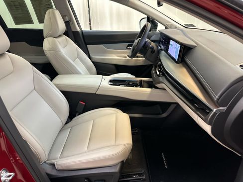 Certified 2025 Nissan Murano SL w/ Cargo Package AWD/4WD image 14
