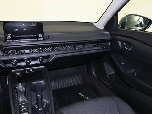 Used 2023 Honda Accord LX image 9
