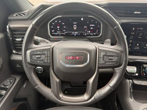 Used 2023 GMC Sierra 1500 AT4 w/ Technology Package AWD/4WD image 16