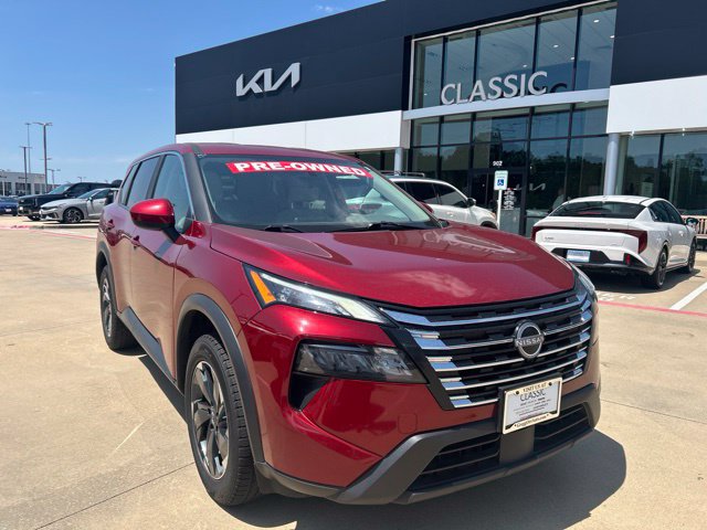 Used 2025 Nissan Rogue SV AWD/4WD image 1
