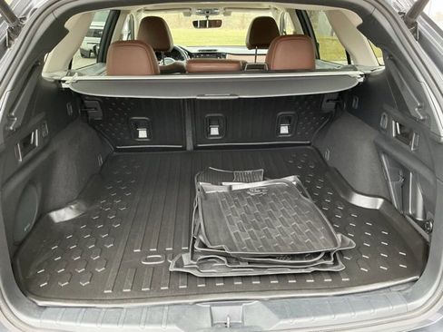 Certified 2022 Subaru Outback Touring XT w/ Popular Package #2 image 16