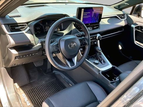 Certified 2025 Toyota RAV4 XSE AWD/4WD image 17