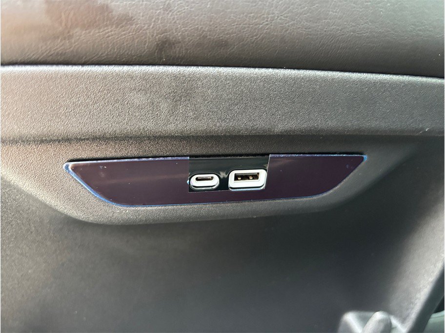 Used 2024 Chrysler Pacifica Limited w/ S Appearance Package AWD/4WD image 42