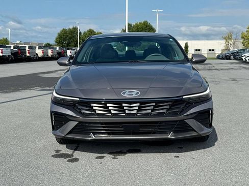 Used 2024 Hyundai Elantra SEL w/ Convenience Package FWD image 24