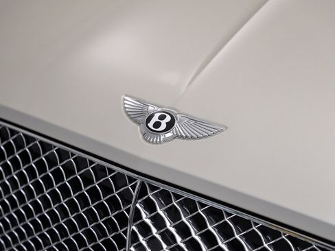 Used 2022 Bentley Continental GT AWD/4WD image 18