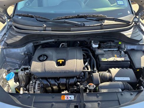 Used 2025 Kia Soul LX w/ LX Technology Package image 30