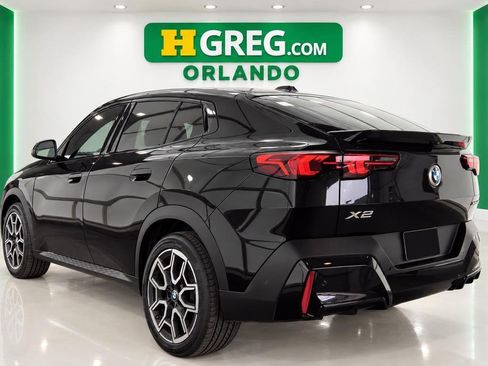 Used 2026 BMW X2 xDrive28i AWD/4WD image 2