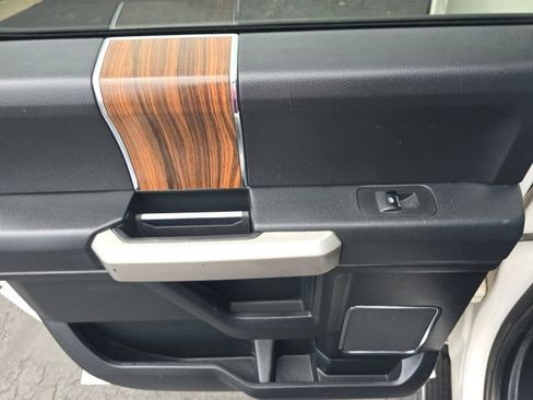 Used 2015 Ford F150 Lariat w/ Equipment Group 502A Luxury image 19