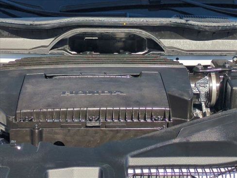 Used 2025 Honda Pilot EX-L image 22