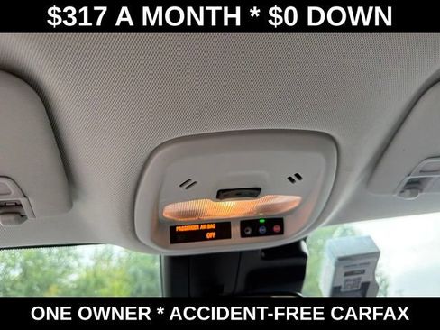 Used 2025 Chevrolet Trax LT FWD image 32