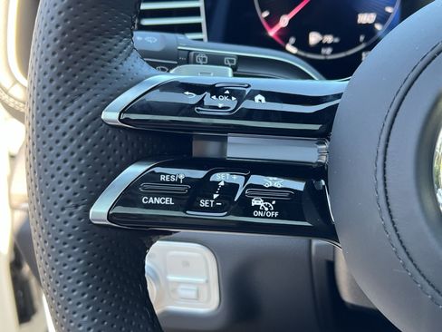 New 2026 Mercedes-Benz GLS 450 4MATIC image 38