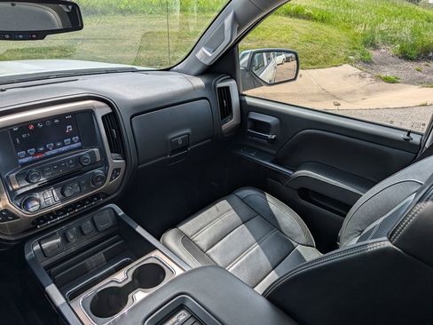Used 2016 GMC Sierra 1500 Denali w/ Denali Ultimate Package AWD/4WD image 11