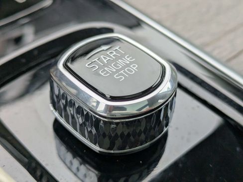 Certified 2023 Volvo XC90 B6 Core w/ Protection Package Premier AWD/4WD image 30