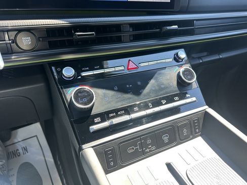 Used 2025 Hyundai Santa Fe Calligraphy image 24