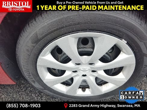 Used 2025 Toyota Corolla LE FWD image 12