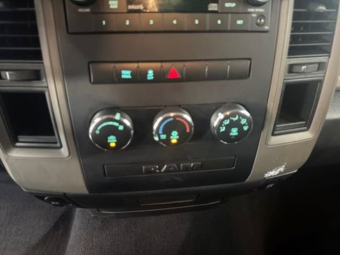Used 2012 RAM 1500 Express RWD image 3