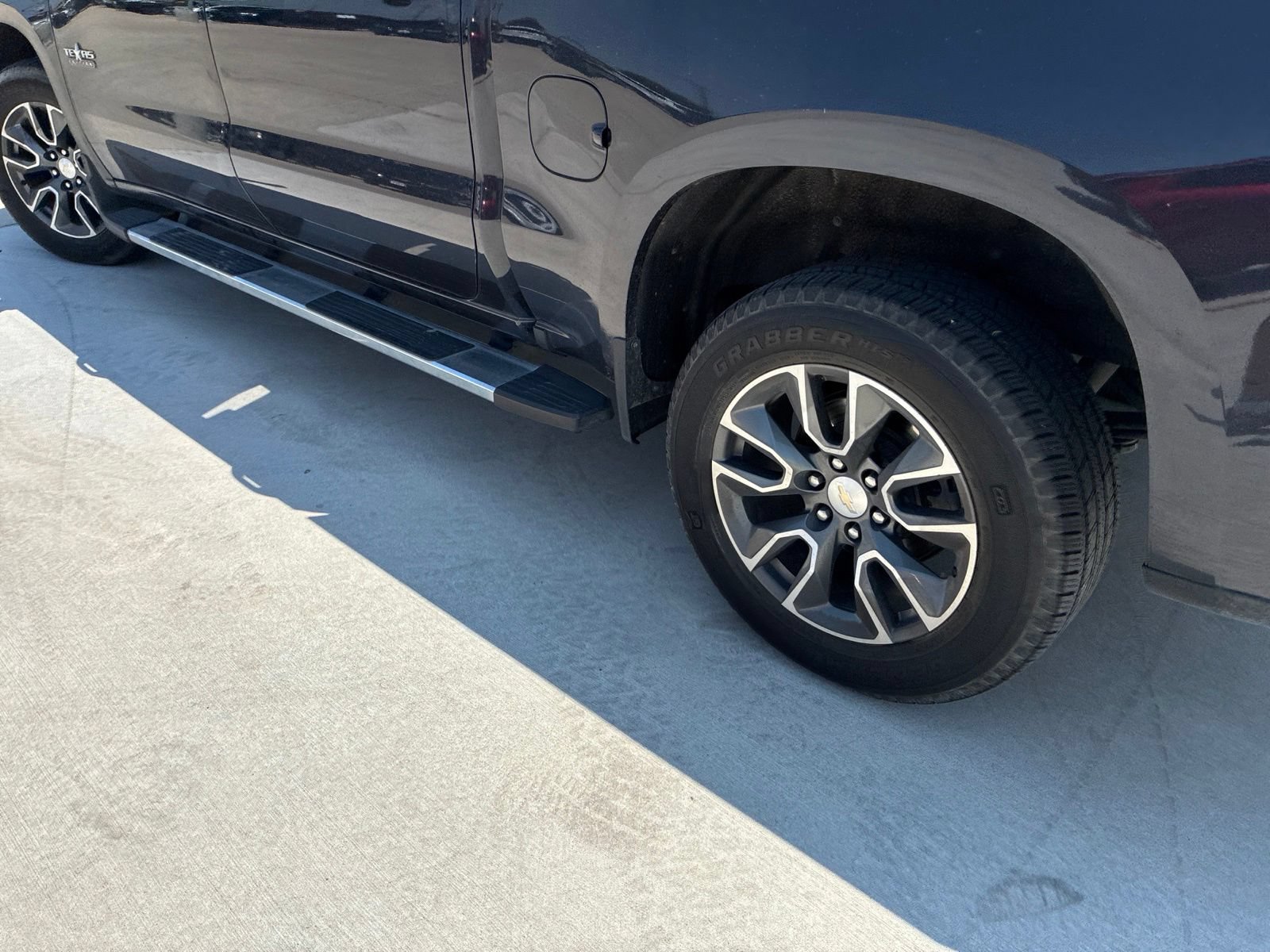 Used 2022 Chevrolet Silverado 1500 LT w/ Protection Package RWD image 5