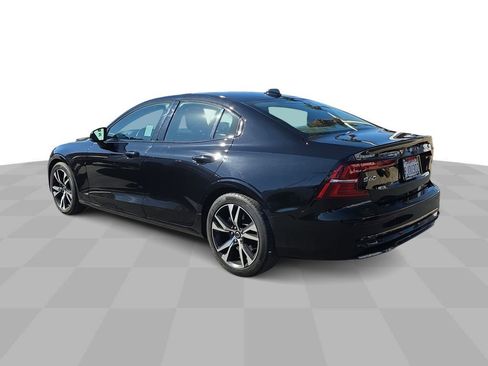 Used 2024 Volvo S60 B5 Core image 6