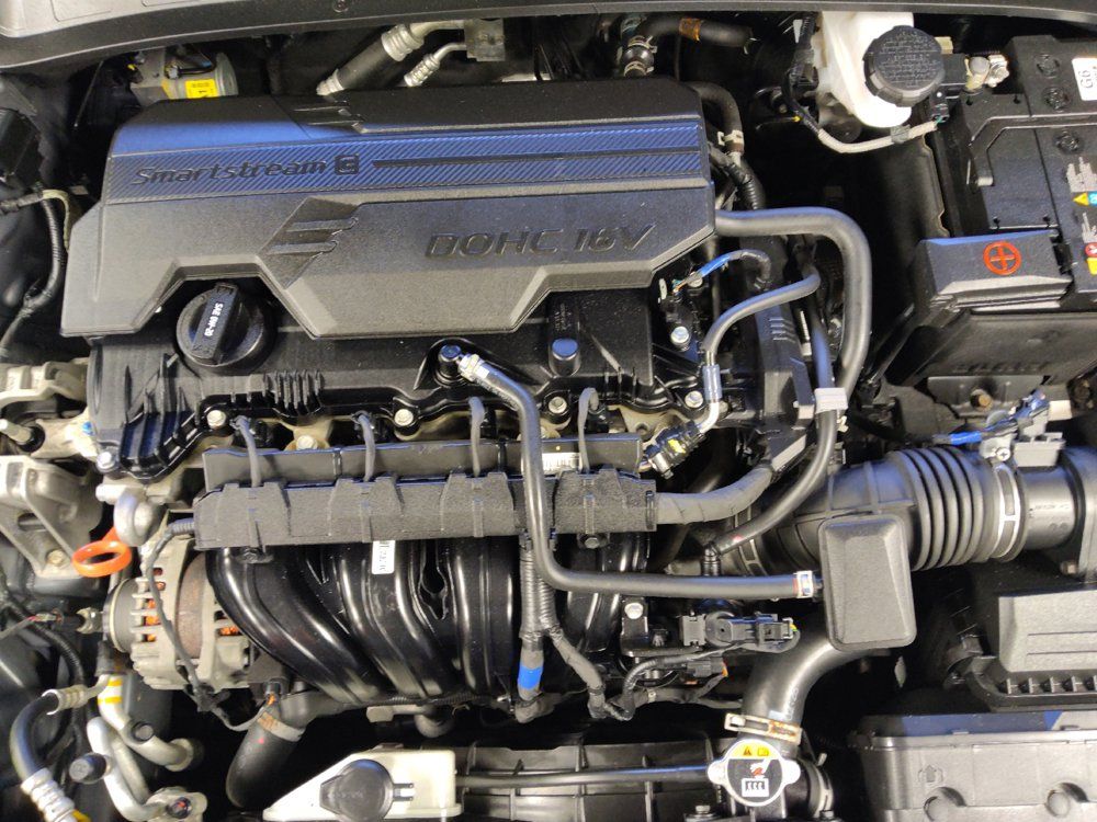 Used 2024 Hyundai Elantra SEL FWD image 30