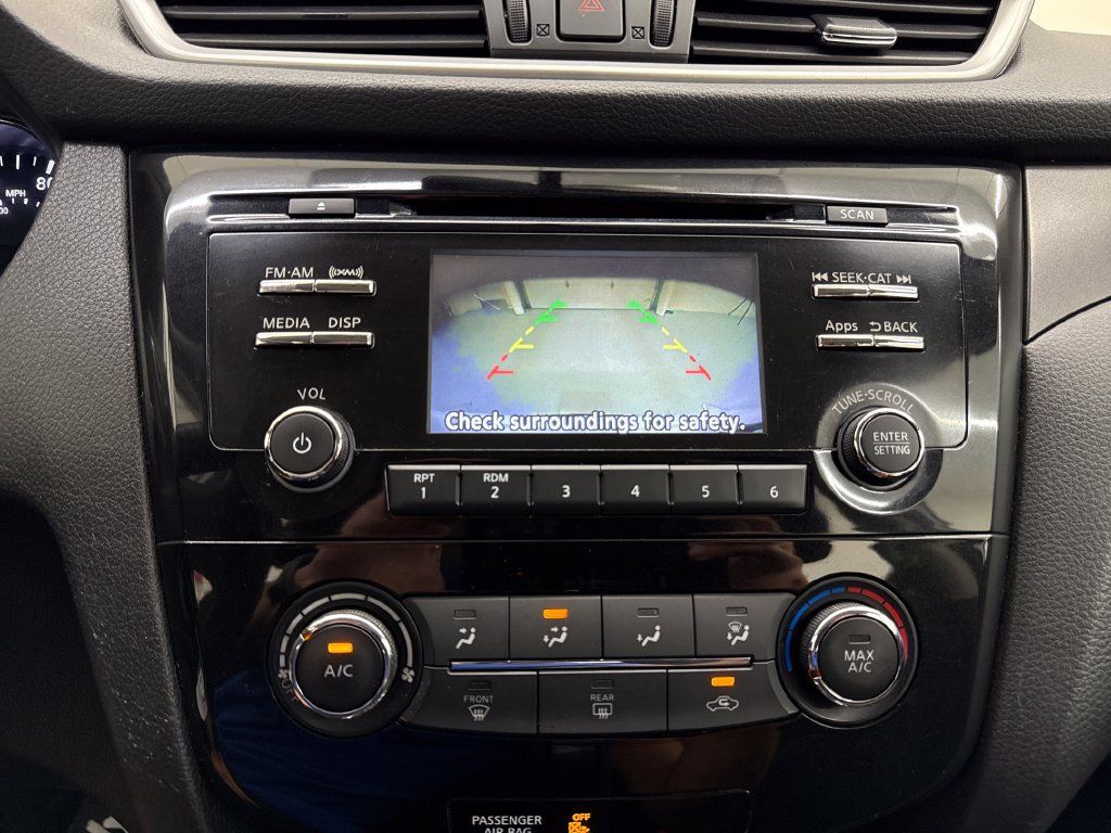 Used 2016 Nissan Rogue S AWD/4WD image 19