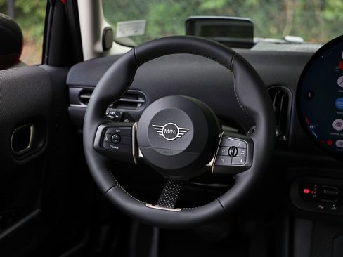 New 2026 MINI Cooper 4-Door Hardtop FWD image 29