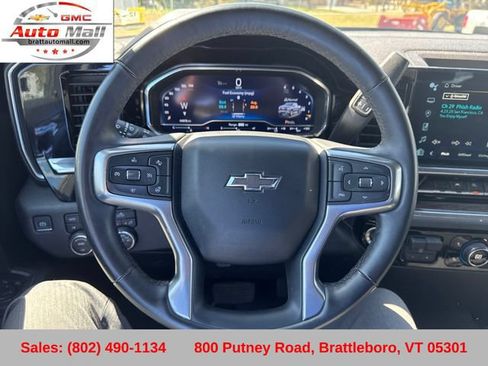 Used 2024 Chevrolet Silverado 1500 RST w/ Z71 Off-Road Package AWD/4WD image 17