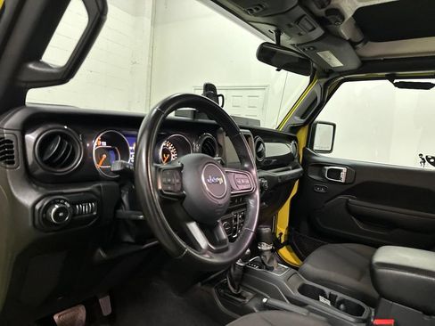 Used 2022 Jeep Wrangler Unlimited Sport AWD/4WD image 30
