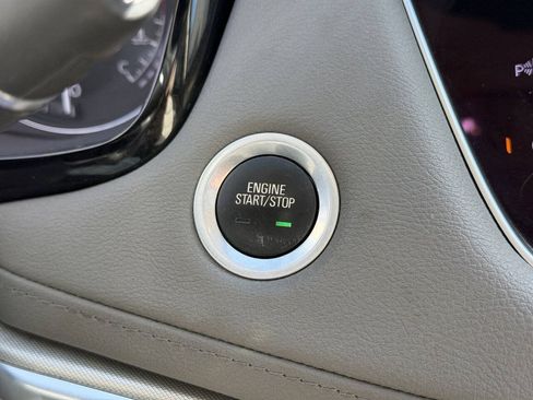 Used 2021 Cadillac XT5 Premium Luxury FWD image 31