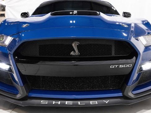 Used 2022 Ford Mustang Shelby GT500 w/ Carbon Fiber Track Pack image 19