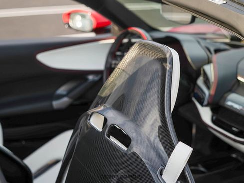 Used 2025 Ferrari SF90 Spider image 61