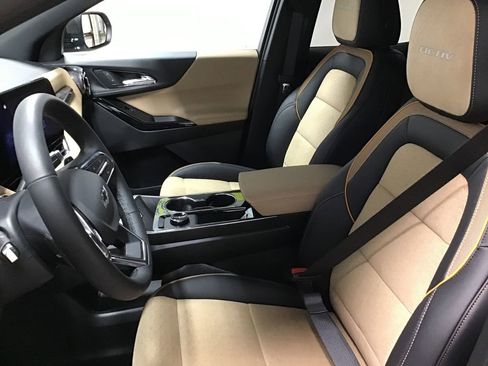 New 2026 Chevrolet Equinox ACTIV image 17