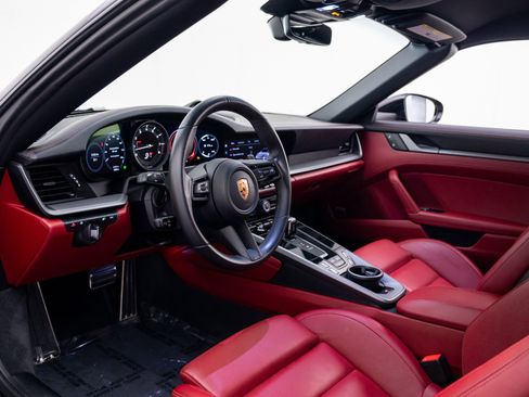 Certified 2022 Porsche 911 Carrera 4S AWD/4WD image 4