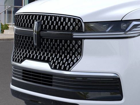 New 2026 Lincoln Navigator Reserve image 47