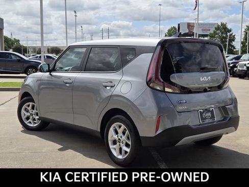 Certified 2025 Kia Soul LX w/ LX Technology Package FWD image 4