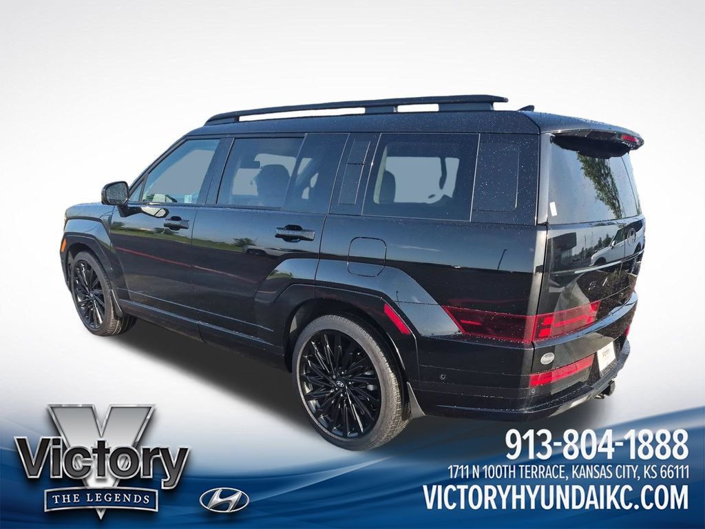 Used 2024 Hyundai Santa Fe Calligraphy FWD image 3