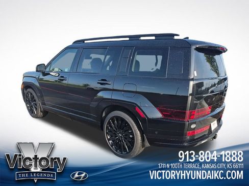 Used 2024 Hyundai Santa Fe Calligraphy FWD image 3