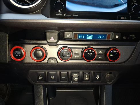 Used 2018 Toyota Tacoma TRD Pro image 19