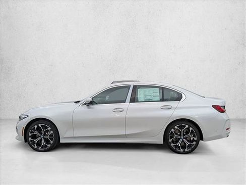 Used 2026 BMW 330i xDrive Sedan AWD/4WD image 5