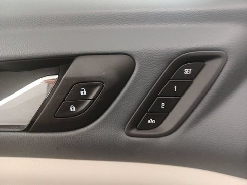 Used 2023 GMC Acadia Denali AWD/4WD image 19