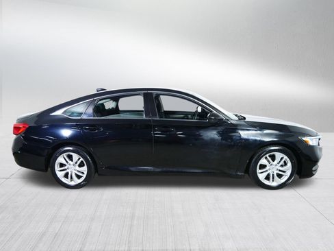 Used 2018 Honda Accord LX image 8