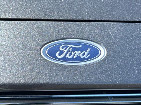 Used 2015 Ford Fusion SE FWD image 8