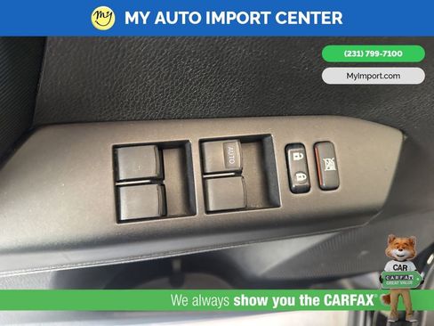 Used 2018 Toyota RAV4 LE w/ All Weather Liner Package AWD/4WD image 11