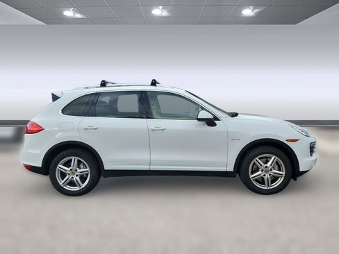 Used 2014 Porsche Cayenne S image 8