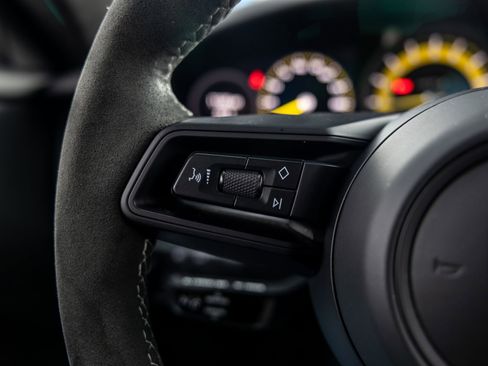 Certified 2022 Porsche 911 GT3 RWD image 41
