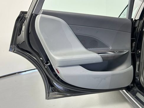 Used 2024 Lucid Air Touring AWD/4WD image 14