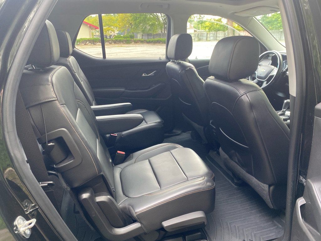 Used 2019 Chevrolet Traverse LT w/ LT Premium Package AWD/4WD image 25
