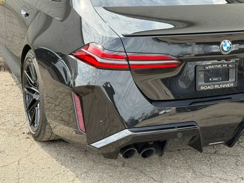 Used 2025 BMW M5 Sedan 4D w/ Executive Package image 12